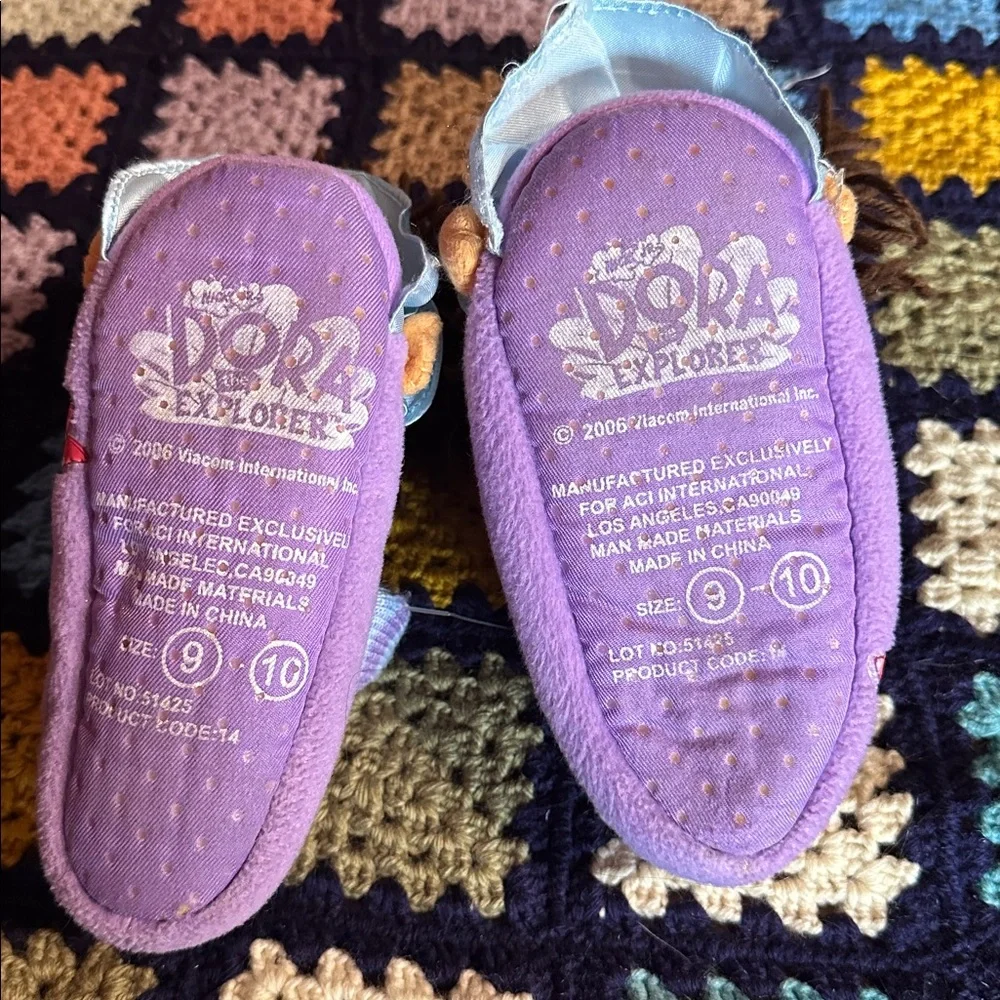 Dora the Explorer Plush Slippers Ice Princess Size 9/10 Kids Purple Doll Shoes